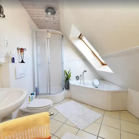 Liese - Haupthaus Nyaraló Wittmund